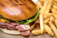 Fernandez Burger and Chips